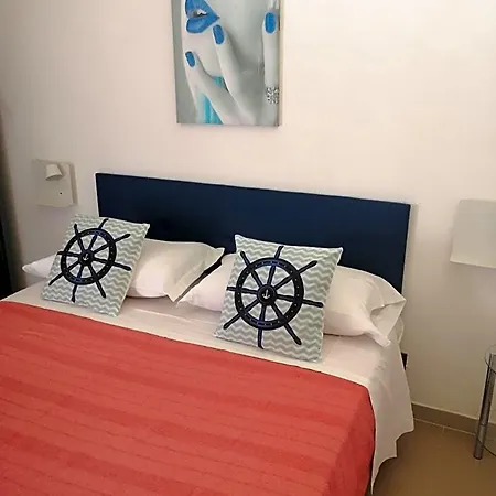 Le Rocce Nocleg ze śniadaniem 3*